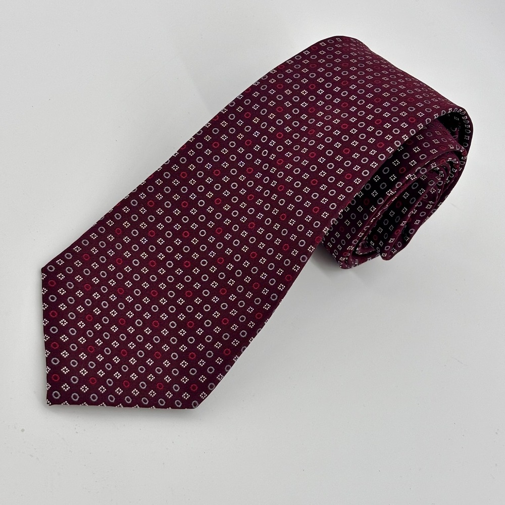 Michael Kors Mens Silk Necktie Burgundy Geometric Medallion Pattern Silk Tie
